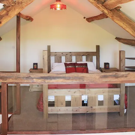 Holiday home Crimson